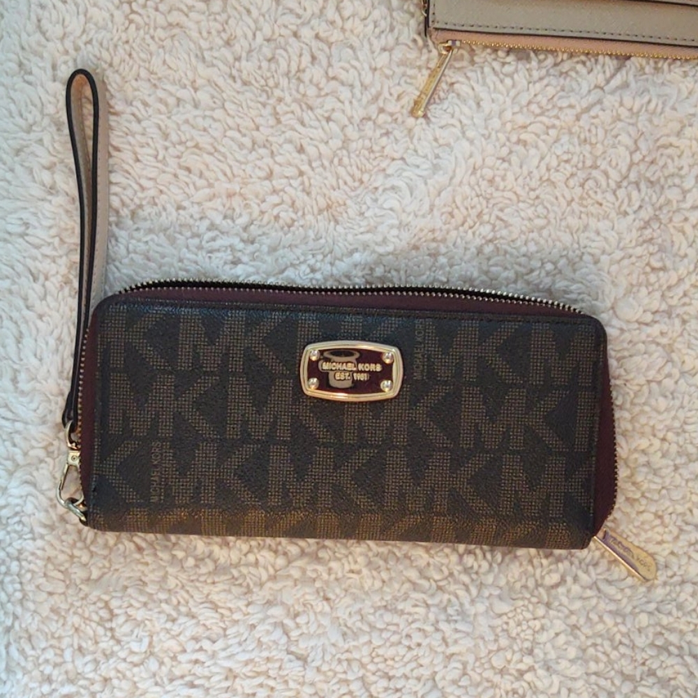 Large original Michael Kors Wallet